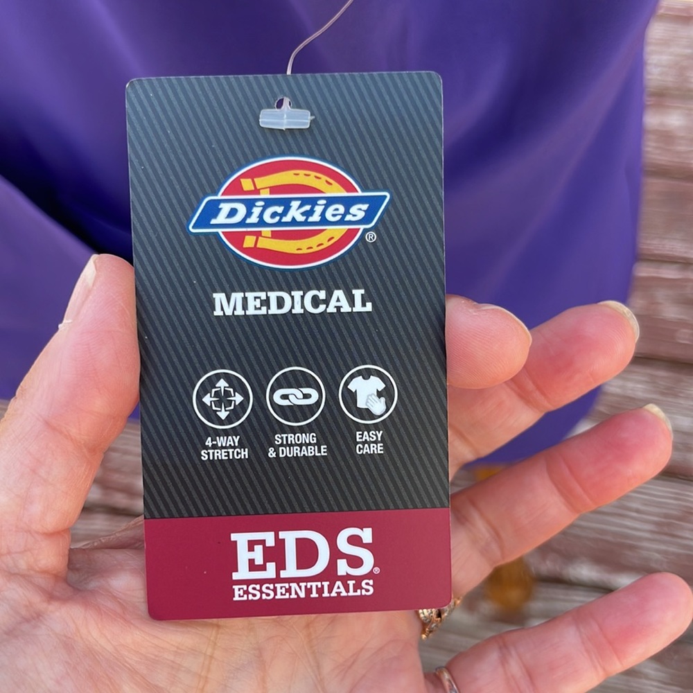 Dickies Stretch NWT EDS Essentials Medical Top Size 2XL - Bright Blue- NWT's - Picture 2 of 7